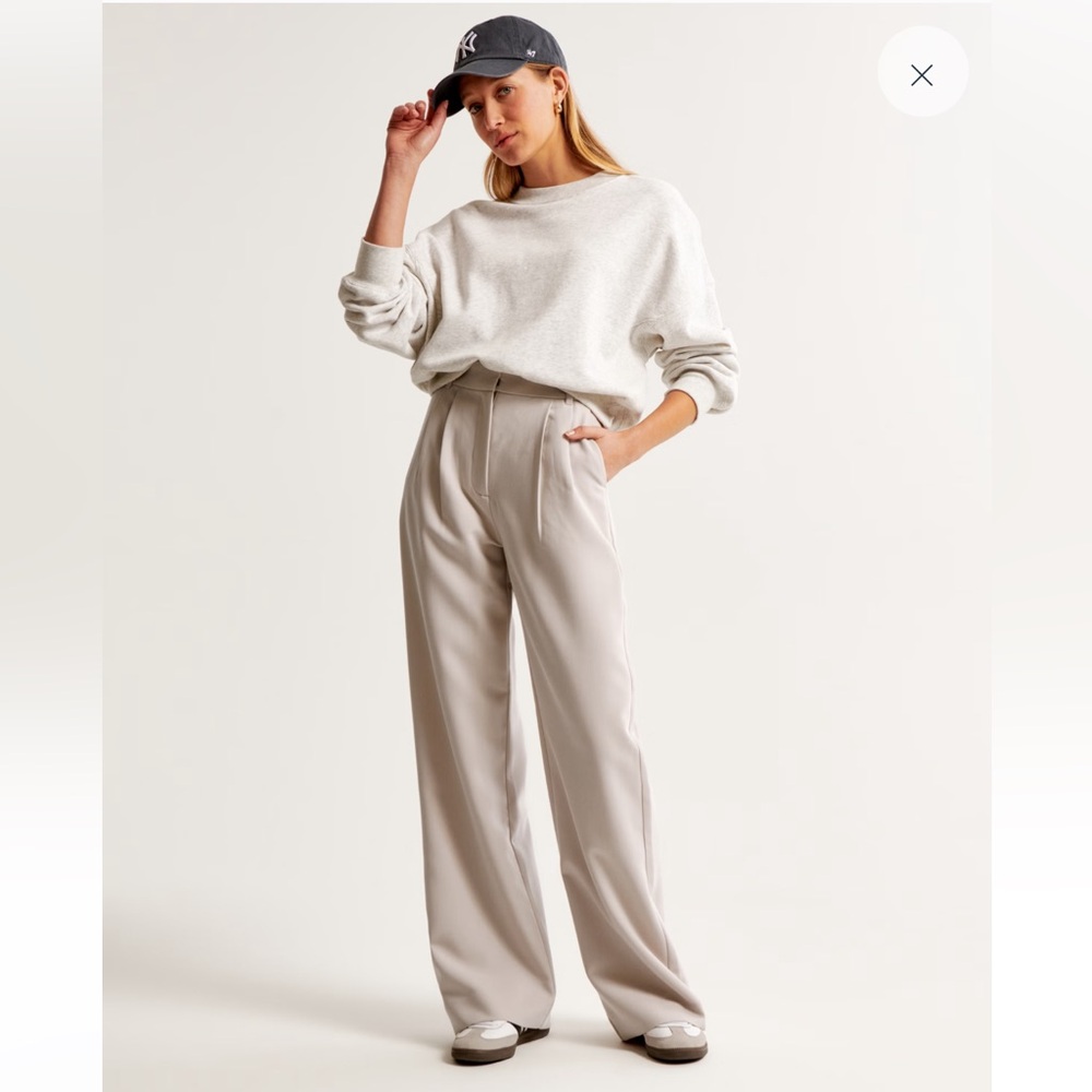 Abercrombie & Fitch Sloan pant - NWT - light taupe size 27 Short